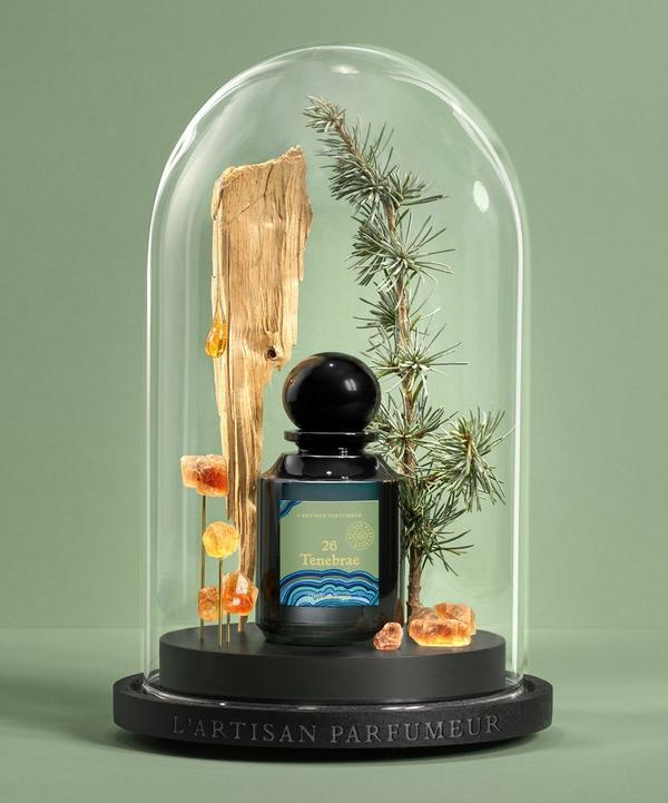 L’Artisan Parfumeur Tenebrae 26
