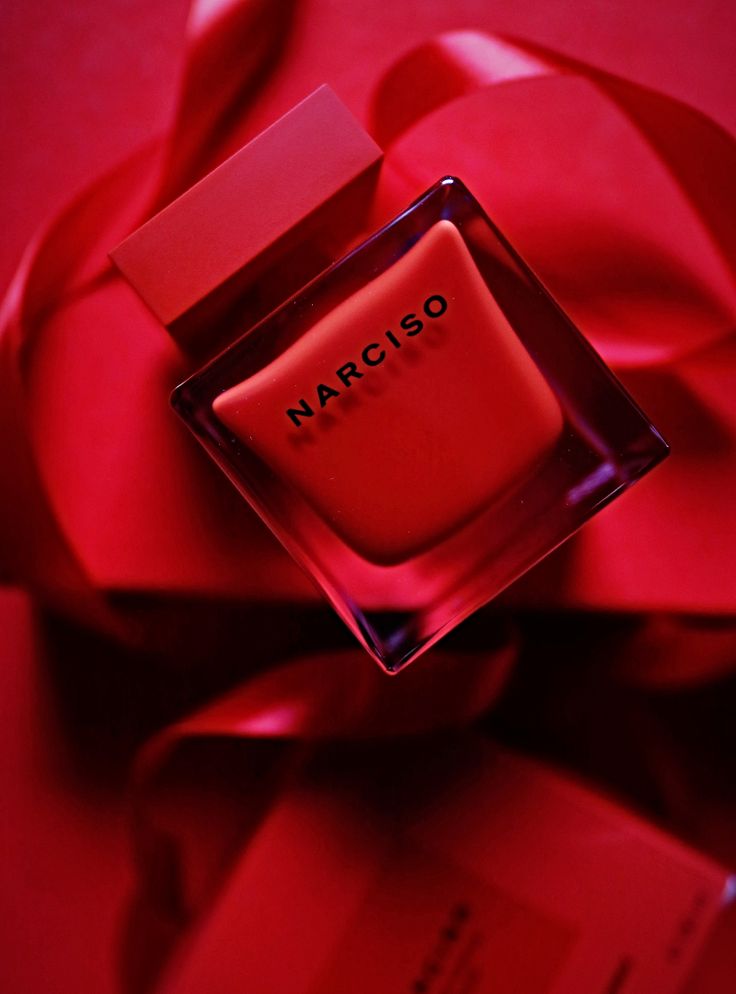 Narciso Eau de Parfum Rouge